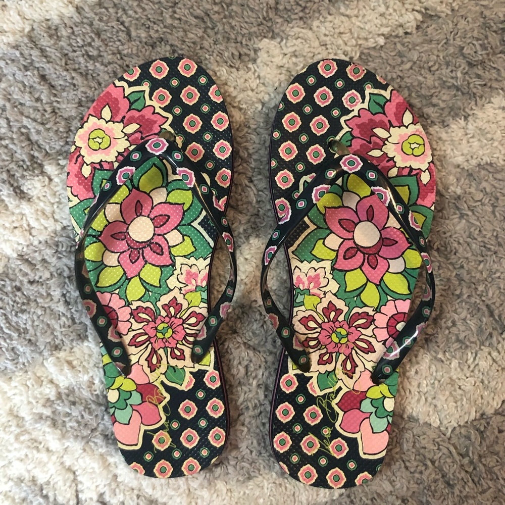 Vera Bradley flip flops